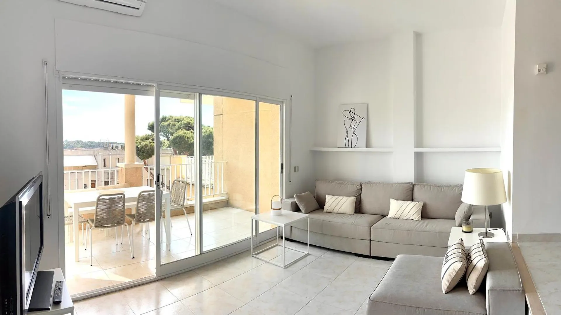 Kai Duplex Cala Maset 1A Linea Playa S'Agaro Parking Privado 0*, Sant Feliu de Guíxols Spanje